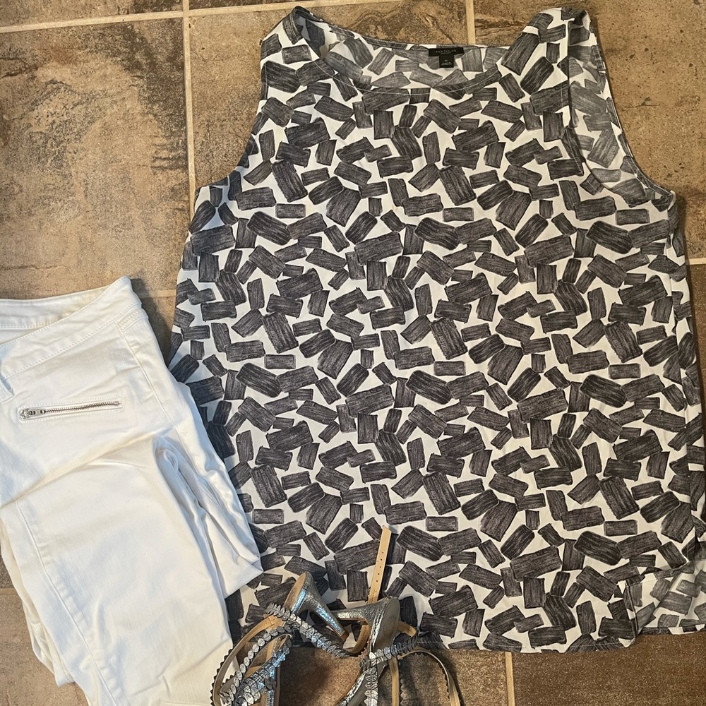 Grey and white Ann Taylor tunic blouse